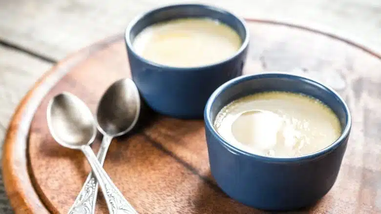Dessert à base de fromage blanc et de crème à la vanille maison