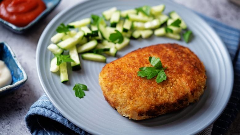 Escalopes de poulet juteuses avec du fromage