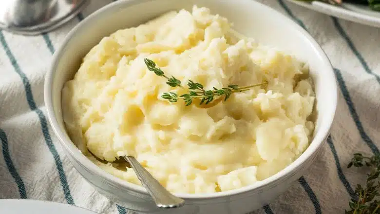 Délicieuse purée de pommes de terre © istockphoto