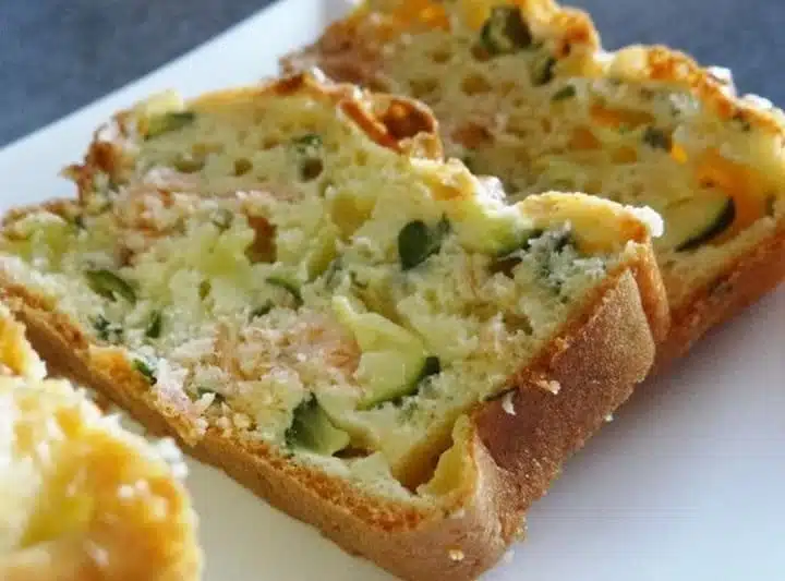 Cake courgette-saumon fumé au chèvre frais