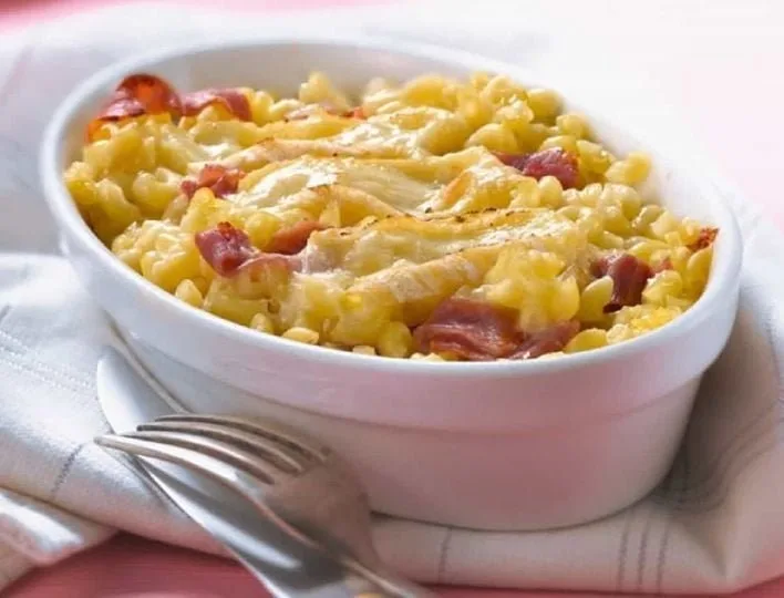 Gratin de coquillettes au reblochon