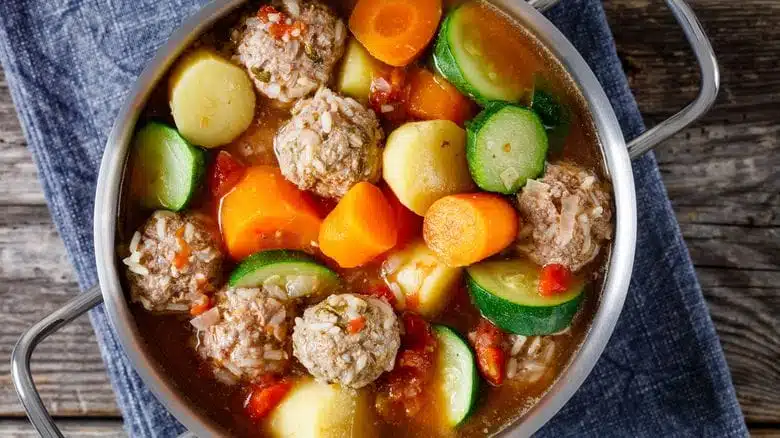 Soupe Mexicaine aux Boulettes de Viande