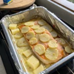 Savourez ce gratin fondant de pommes de terre à la truite fumée four, relevé d’aneth et de crème pour un plat chaleureux et facile à préparer.